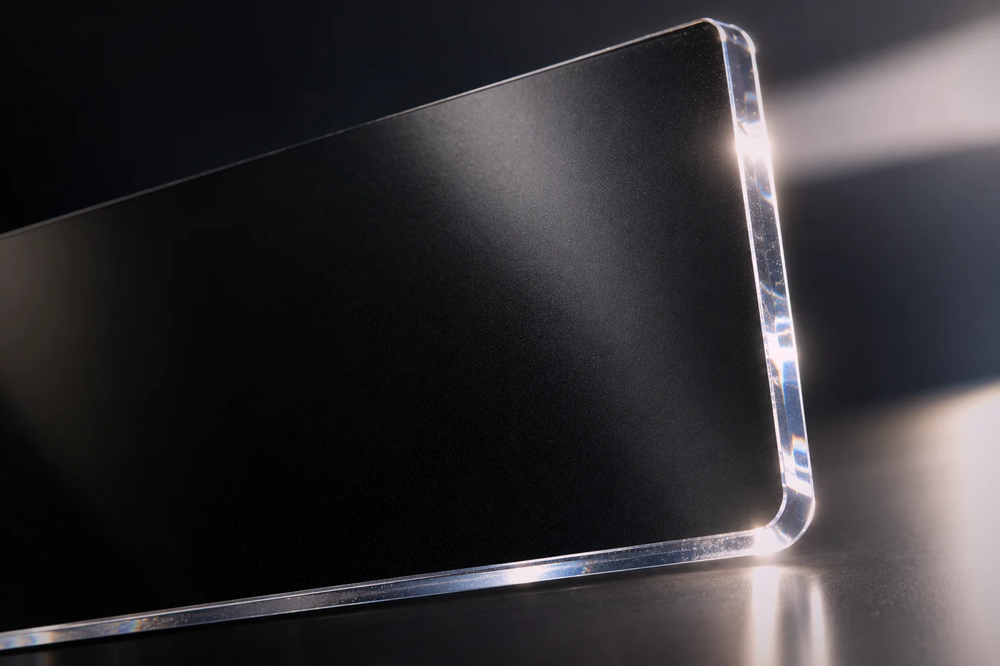 Dettaglio del plexiglass dello stand tiptag